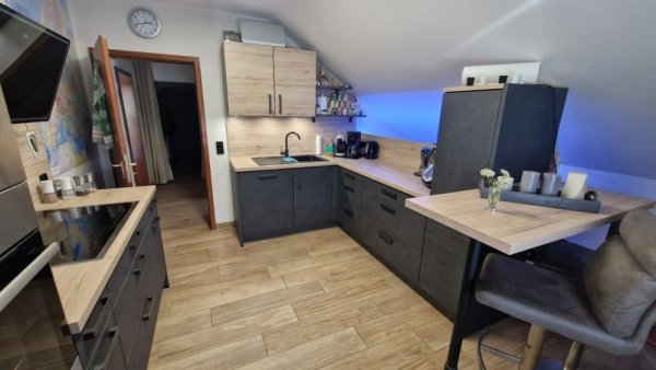 Zentrale Lage! Einfamilienhaus mit 2 "Wohnungen" in Oberzent-Beerfelden
